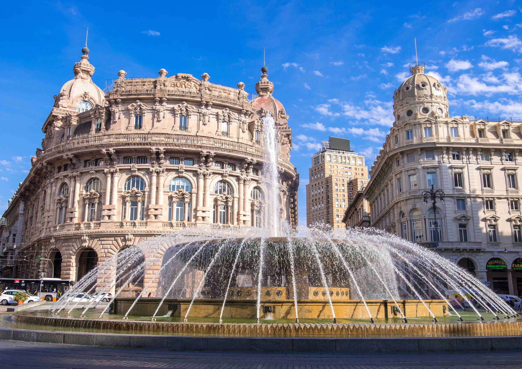 Genoa Travel Guide – Discover Italian Riviera